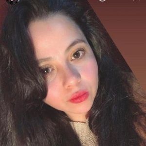 Meet your Posher, Raquel